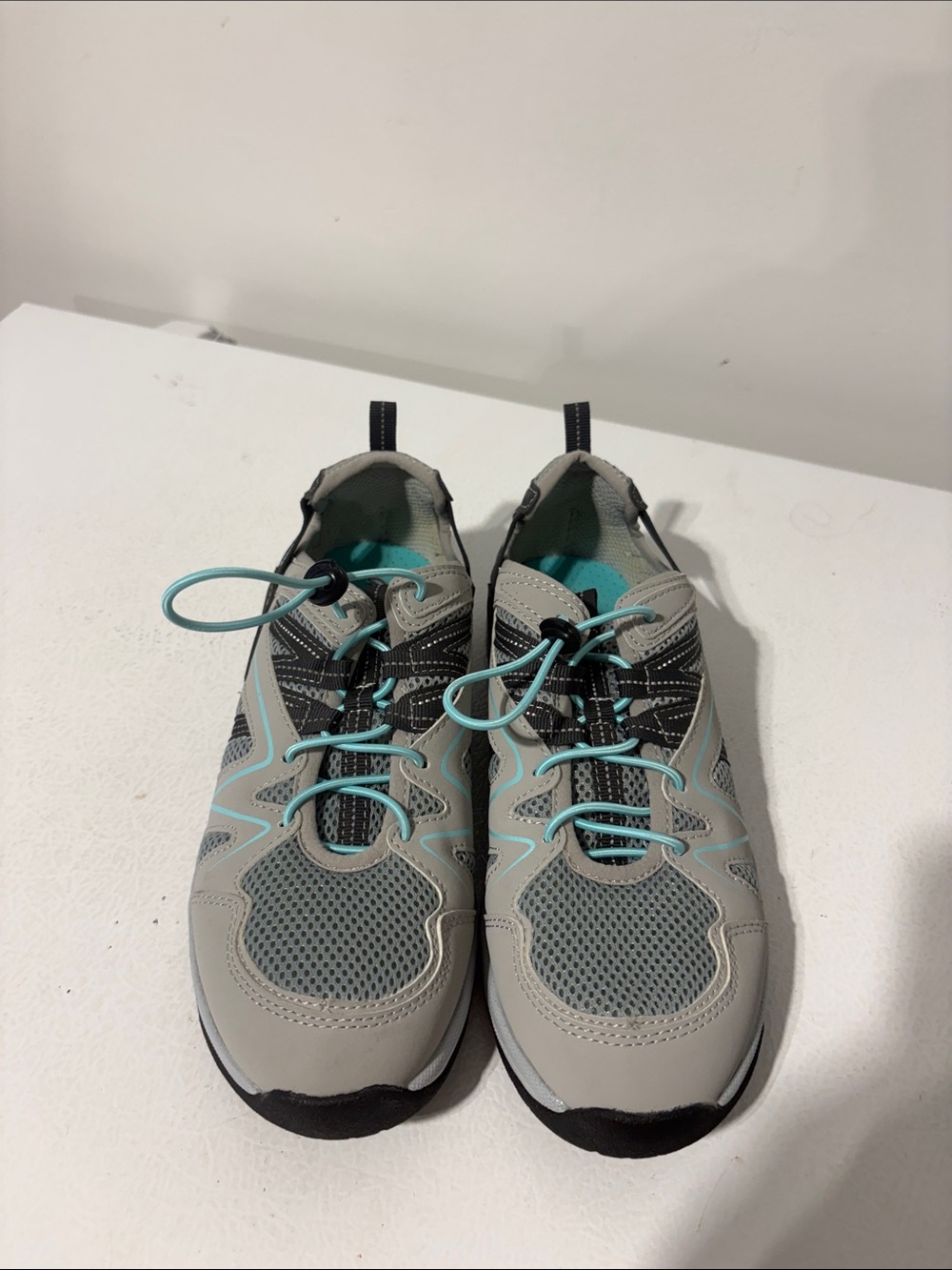Women's Light Gray Athletic Sneakers with Teal Accents